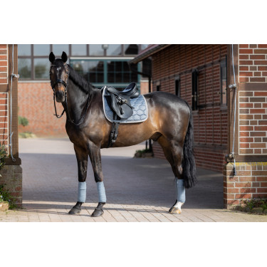 Tapis de selle Eskadron Glossy Wave Contrast Bleu cendré Tapis de selle Eskadron Glossy Wave Contrast Bleu cendré