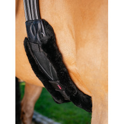 Protection de sangle bavette LeMieux Anatomic Merino+ Noir Protection de sangle bavette LeMieux Anatomic Merino+ Noir