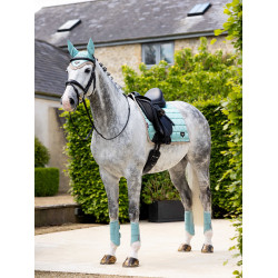 Tapis LeMieux Loire Classic Dressage Square Aqua Tapis LeMieux Loire Classic Dressage Square Aqua