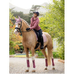 Tapis LeMieux Suede Dressage Square Blossom Rose Tapis LeMieux Suede Dressage Square Blossom Rose