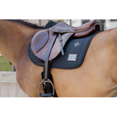 Tapis de selle compétition Fishbone avec 2 numéros Kentucky Jumping Tapis de selle compétition Fishbone avec 2 numéros Kentucky Jumping