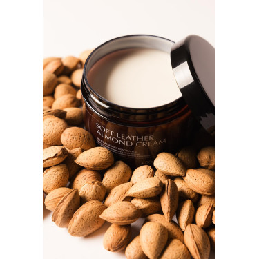 Crème douce cuir à l'Amande Grooming Deluxe Crème douce cuir à l'Amande Grooming Deluxe