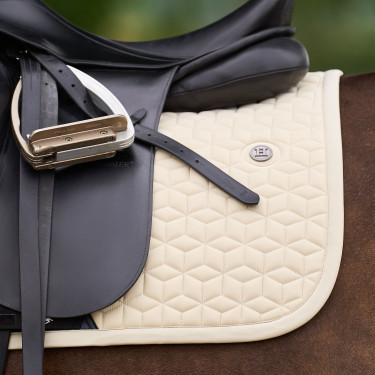 Tapis de selle HV Polo Essential Dressage Tapis de selle HV Polo Essential Dressage