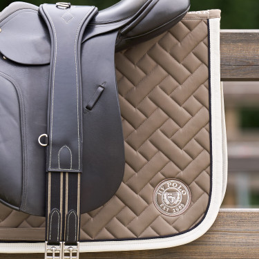 Tapis de selle HV Polo Favourite dressage Tapis de selle HV Polo Favourite dressage