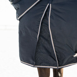 Couverture d'extérieur B Vertigo Georgina avec couvre-cou 400 g Bleu marine Couverture d'extérieur B Vertigo Georgina avec couvre-cou 400 g Bleu marine