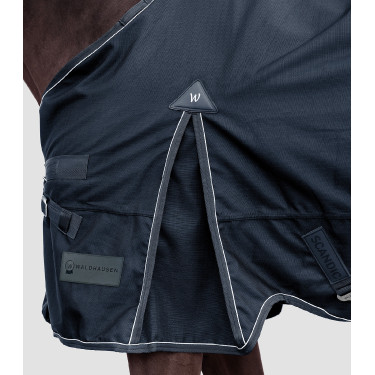 Couverture d'extérieur Waldhausen Scandic Multi-Layer 250 g / 100 g 1200D Bleu nocturne Couverture d'extérieur Waldhausen Scandic Multi-Layer 250 g / 100 g 1200D Bleu nocturne