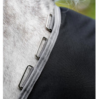 Couverture Horseware Amigo 1200D Turnout Plus 50g Noir / gris titane / argent Couverture Horseware Amigo 1200D Turnout Plus 50g Noir / gris titane / argent