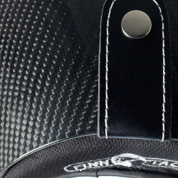Casque Finn-Tack Elite fibres de carbone Noir