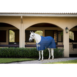 Couverture d'écurie Horseware Amigo Ripstop Insulator 50g Marine / gris titanium Bleu marine Couverture d'écurie Horseware Amigo Ripstop Insulator 50g Marine / gris titanium Bleu marine