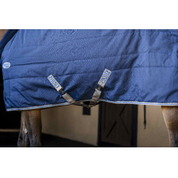 Couverture d'écurie Horseware Rhino 350g VL Noir / gris titane / bleu classique Couverture d'écurie Horseware Rhino 350g VL Noir / gris titane / bleu classique