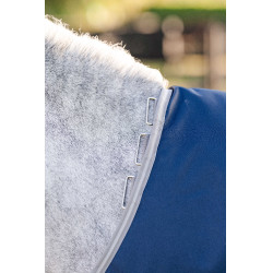 Couverture Horseware Amigo 1200D Poney Turnout 0g Marine / gris titane / argent Bleu marine Couverture Horseware Amigo 1200D Poney Turnout 0g Marine / gris titane / argent Bleu marine