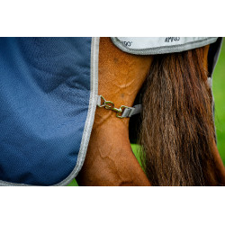 Couverture Horseware Amigo 1200D Turnout 100g Marine / gris titane / argent Bleu marine Couverture Horseware Amigo 1200D Turnout 100g Marine / gris titane / argent Bleu marine