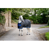 Couverture Horseware Amigo Ripstop 900D Poney Turnout 100g Noir / bleu classique Couverture Horseware Amigo Ripstop 900D Poney Turnout 100g Noir / bleu classique