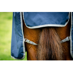 Couverture Horseware Amigo Ripstop 900D Turnout 100g Marine / gris titanium Bleu marine Couverture Horseware Amigo Ripstop 900D Turnout 100g Marine / gris titanium Bleu marine