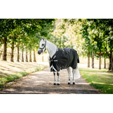 Couverture Horseware Rambo 1680D Turnout 100g Noir / orage / gris argent Couverture Horseware Rambo 1680D Turnout 100g Noir / orage / gris argent
