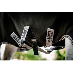 Couverture Horseware Rambo 1680D Turnout 100g Noir / orage / gris argent Couverture Horseware Rambo 1680D Turnout 100g Noir / orage / gris argent