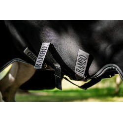 Couverture Horseware Rambo 1680D Turnout 100g Noir / orage / gris argent Couverture Horseware Rambo 1680D Turnout 100g Noir / orage / gris argent
