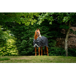 Couverture Horseware Rambo 1680D Turnout 250g VL Noir / orage / gris argent