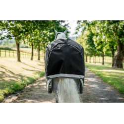 Couverture Horseware Rambo 1680D Turnout 450g VL Noir / orage / gris argent Couverture Horseware Rambo 1680D Turnout 450g VL Noir / orage / gris argent