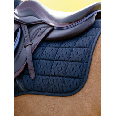 Tapis de selle LeMieux Square de Eurojump Self-Cool 3D Marine Bleu marine Tapis de selle LeMieux Square de Eurojump Self-Cool 3D Marine Bleu marine