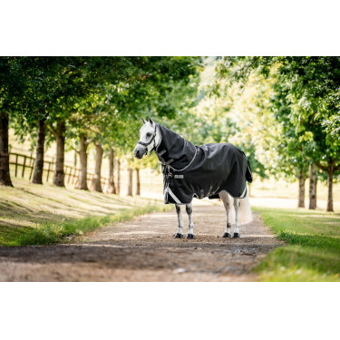 Couverture Horseware Rambo 1680D Turnout Plus 100g Noir / orage / gris argent