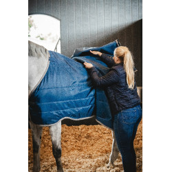 Liner Horseware Ionic Therapy 50g Bleu imperial / argent / marine Liner Horseware Ionic Therapy 50g Bleu imperial / argent / marine