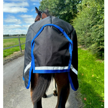 Couverture Horseware Amigo Ripstop 900D Petite Turnout 200g Couverture Horseware Amigo Ripstop 900D Petite Turnout 200g