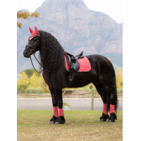 Tapis LeMieux Suede Dressage Square Cranberry Rose Tapis LeMieux Suede Dressage Square Cranberry Rose