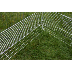 Enclos extérieur avec dispositif antifugue pour jeunes animaux Kerbl Hobbyfarming