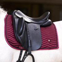 Tapis de selle Imperial Riding Rebel dressage Figue Violet Tapis de selle Imperial Riding Rebel dressage Figue Violet