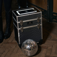 Box de pansage Imperial Riding Disco Noir