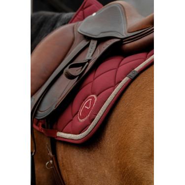 Tapis de selle Equithème Badge 2.0 Bordeaux Tapis de selle Equithème Badge 2.0 Bordeaux