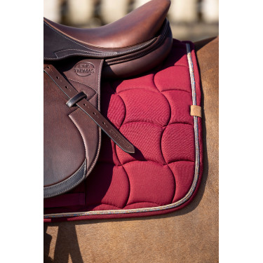 Tapis de selle Equithème Shiny Bordeaux Tapis de selle Equithème Shiny Bordeaux