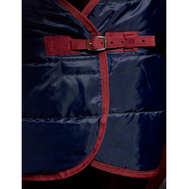 Couverture d'écurie Weatherbeeta ComFiTec 210D Channel 100g Marine / bourgogne Couverture d'écurie Weatherbeeta ComFiTec 210D Channel 100g Marine / bourgogne