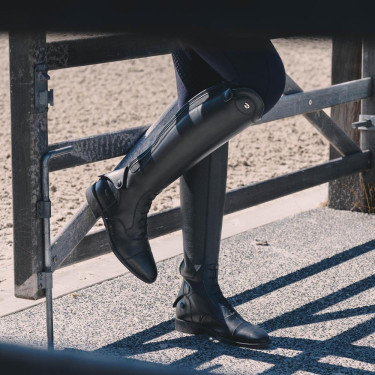 Bottes Dy'on Slim à Lacets de la taille 36/40 Noir Bottes Dy'on Slim à Lacets de la taille 36/40 Noir