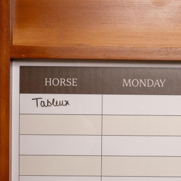 Tableau d'écurie magnétique avec cadre Grooming Deluxe by Kentucky Bois Beige