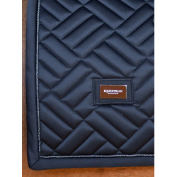 Tapis de dressage Equestrian Stockholm modern Midnight blue Bleu marine Tapis de dressage Equestrian Stockholm modern Midnight blue Bleu marine