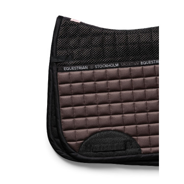 Tapis de dressage Equestrian Stockholm performance Modern mocha Marron