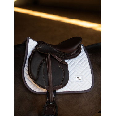 Tapis de selle Equestrian Stockholm jumping Modern Blanc violet sombre Tapis de selle Equestrian Stockholm jumping Modern Blanc violet sombre