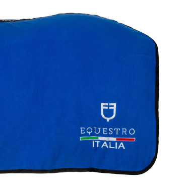 Couverture polaire Equestro x FISE avec fermeture frontale Bleu de savoie Couverture polaire Equestro x FISE avec fermeture frontale Bleu de savoie