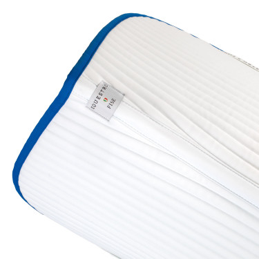 Tapis de saut Equestro x FISE avec logo brodé Blanc / bleu de savoie