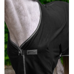 Couverture Economic polaire Waldhausen avec sangles croisées Couverture Economic polaire Waldhausen avec sangles croisées