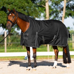 Couverture de paddock Imperial Riding Basic avec couvre-cou haut 200gr Noir
