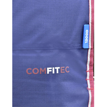 Couverture ComFiTec Essential Turnout Weatherbeeta 50g cou détachable Marine / bordeaux Bleu Couverture ComFiTec Essential Turnout Weatherbeeta 50g cou détachable Marine / bordeaux Bleu