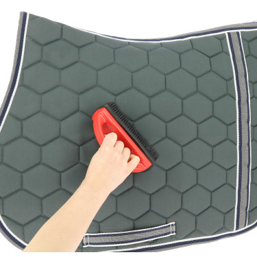 Brosse en caoutchouc pour tapis