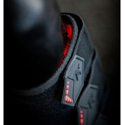 Guêtres de thérapie Horseware par lumière rouge LED Noir / noir