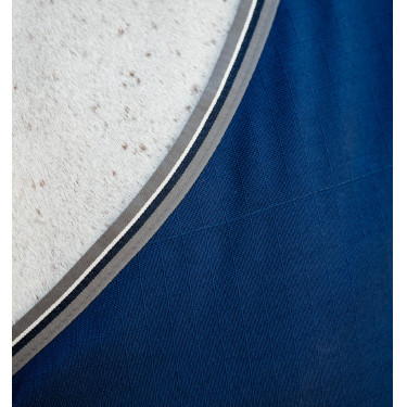 Couverture de box Horseware Rambo doublure microfibre Marine / orage / gris argent Bleu marine Couverture de box Horseware Rambo doublure microfibre Marine / orage / gris argent Bleu marine