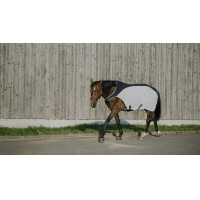 Couverture marcheur Equithème Flycool Marine / blanc Bleu Couverture marcheur Equithème Flycool Marine / blanc Bleu