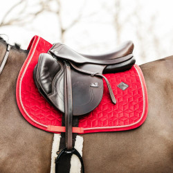 Tapis de selle Velvet jumping Kentucky Rouge