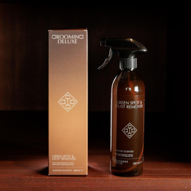 Détachant tâches vertes et poussière Amande Grooming Deluxe by Kentucky
